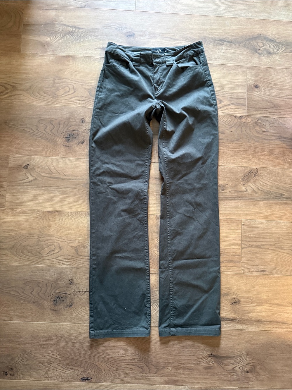 Morrissey Y? Straight-Leg Pants in Olive Green